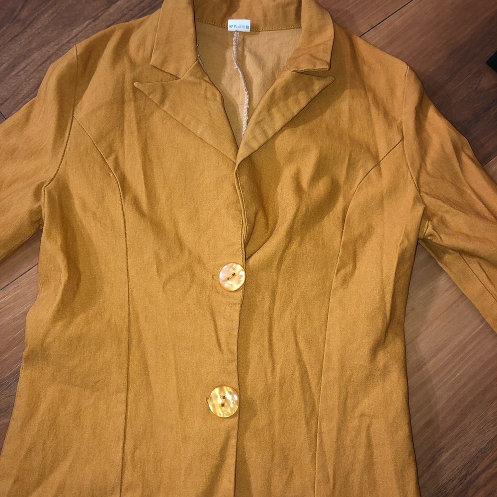 🌸 Mustard Yellow Blazer